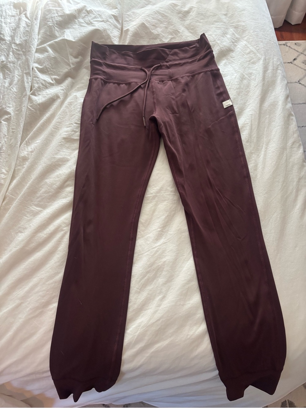 Vuori High-Waist Drawstring Lounge Pants in Plum